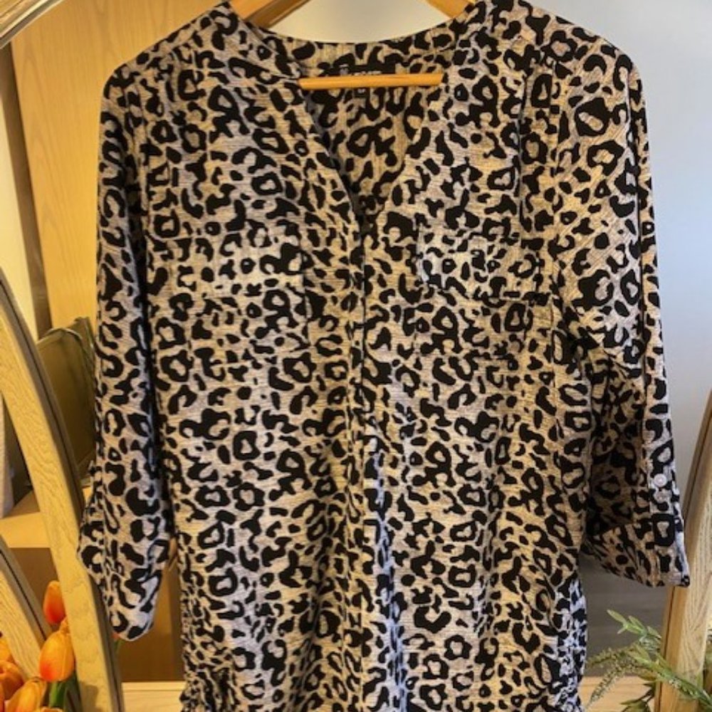 Woman's Blouse- Small- Lily Morgan